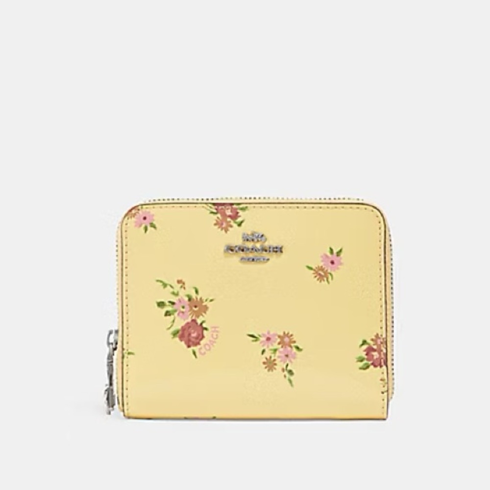 COACH Patent Leather Small Daisy Bundle Zip Wallet F30183 $175